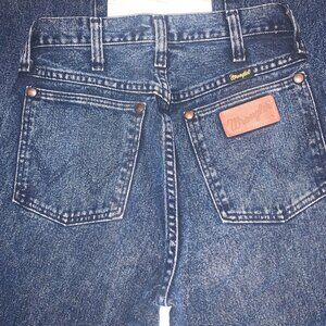 VTG 90’s Dark Blue Acid/Stone Wash, High rise, 5x36